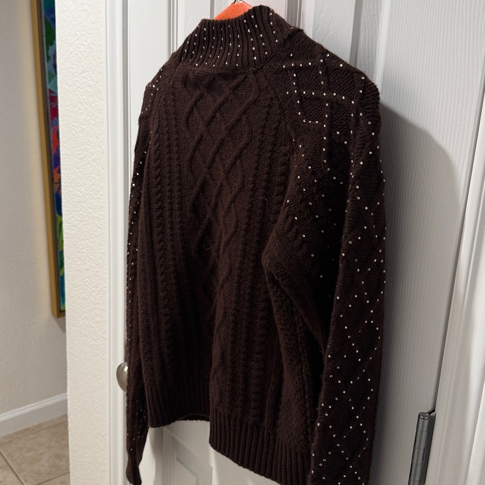 Double D Ranch
Wool and cashmere maroon sweater with tiny sequins 
Double D - Picture 3 of 4